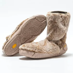 vibram furoshiki lapland fur boots main.jpg