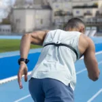 Kinvent K-POWER biomehaaniline hübriidsensor, tootekood MP.21.02.FN – pilt 3: sprinter K-Power anduriga rinnavööl jooksurajal