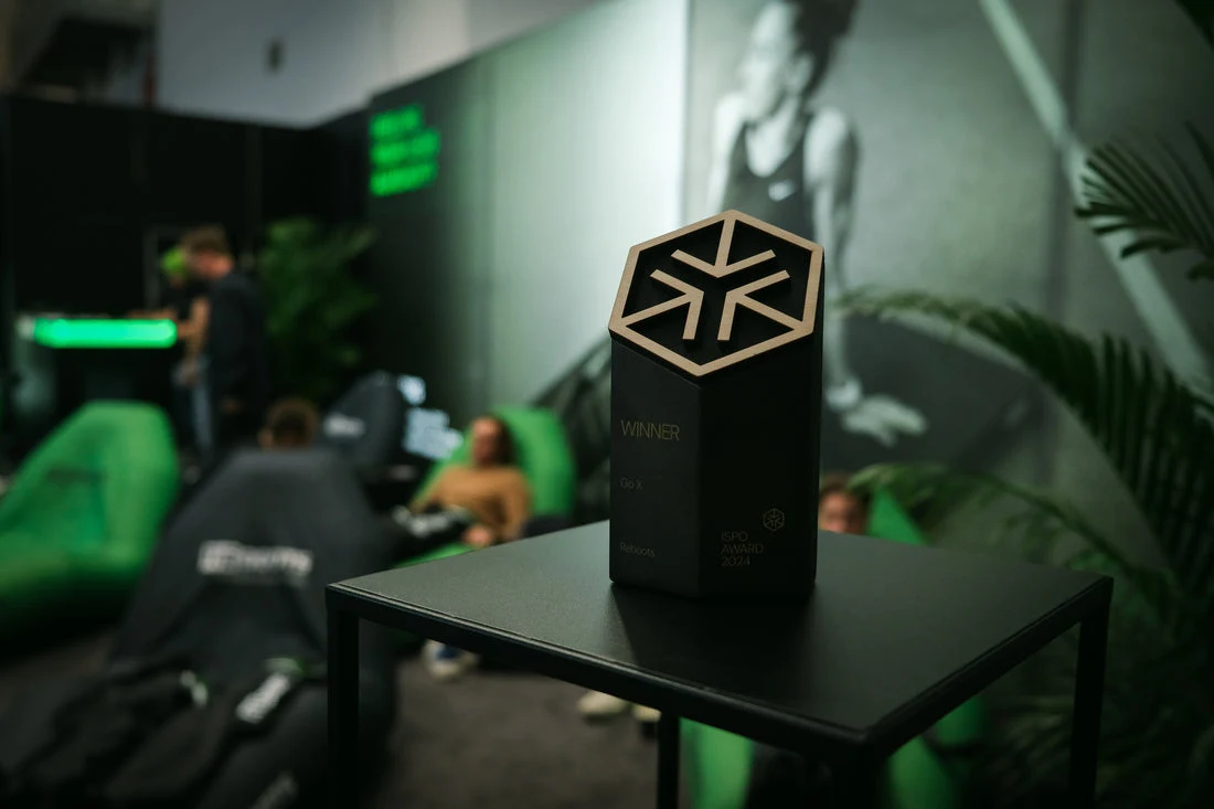 Reboots Go X ISPO Award 2024 võidukarikas